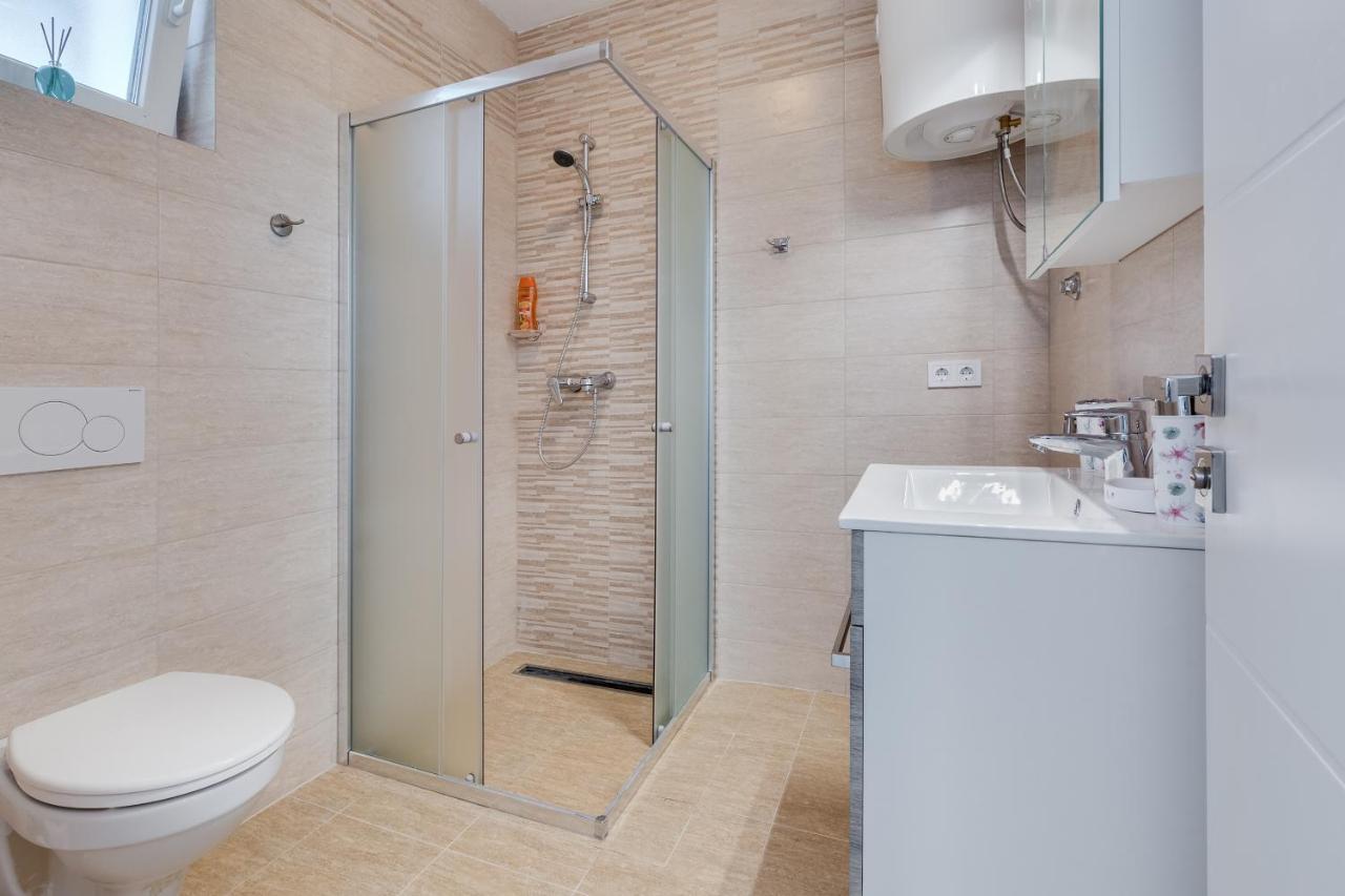 Apartmani Kastelina Vir Extérieur photo