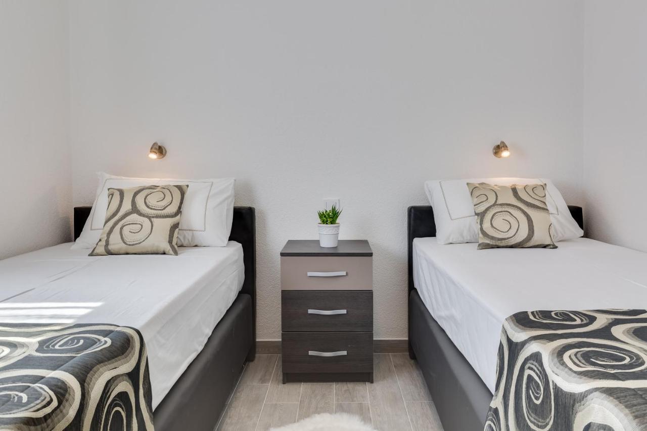 Apartmani Kastelina Vir Extérieur photo